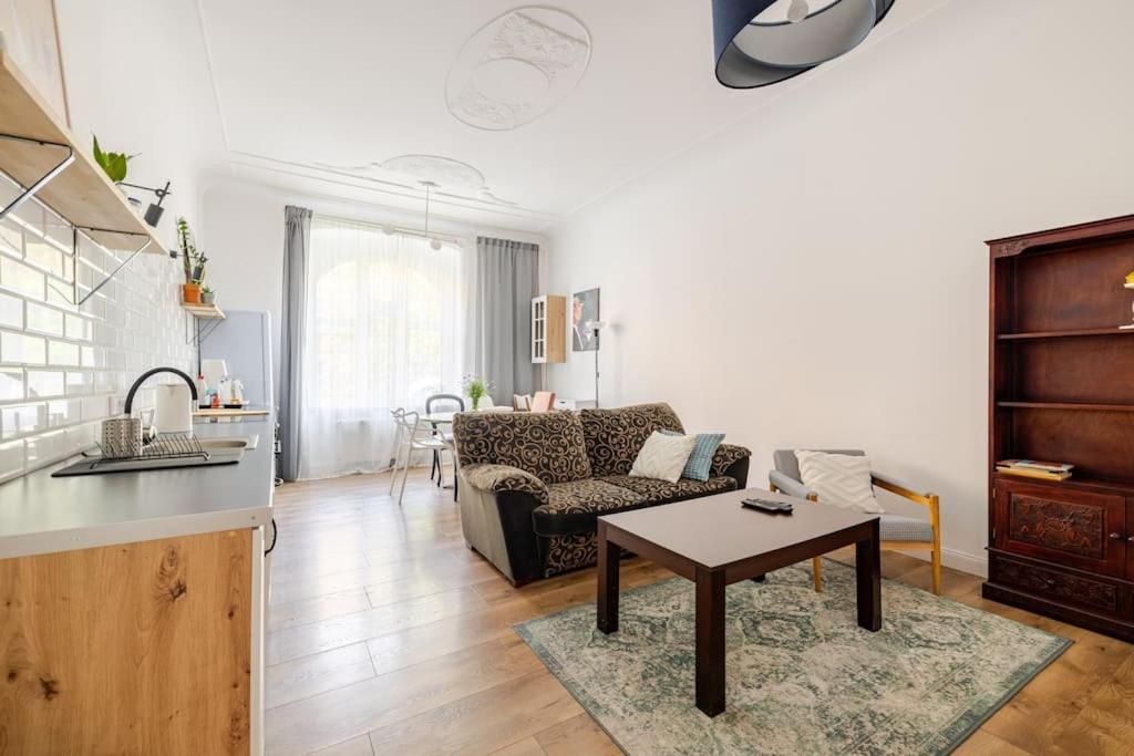 Apartament Rozeta Centrum 6Os Легница Екстериор снимка